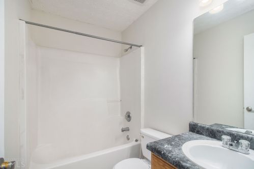 2960 Fields Dr, Lithonia GA  30038-2082 exterior