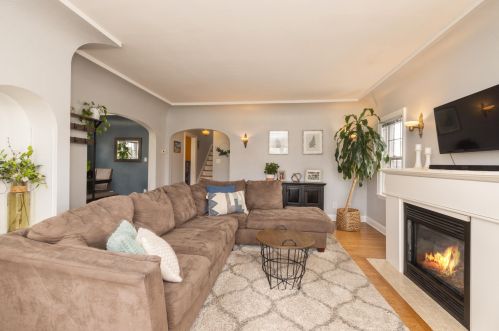 2819 44th St, Milwaukee, WI 53219-3405