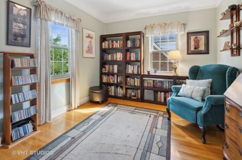 1733 Natoma Ave, Chicago IL 60707-3916 exterior