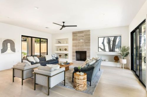 8512 Appalachian Dr, Austin TX 78759-7930 exterior