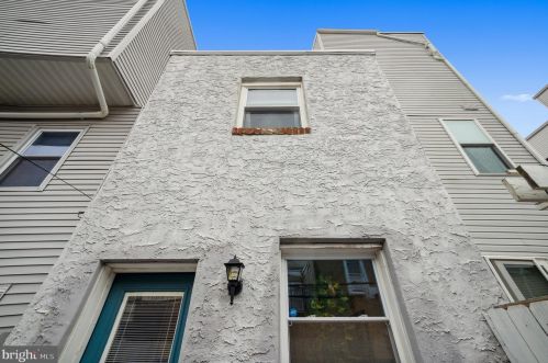 1529 Colorado St, Philadelphia PA  19146-4734 exterior