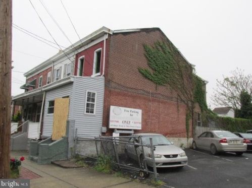 625 Roebling Ave, Trenton, NJ 08611-1307