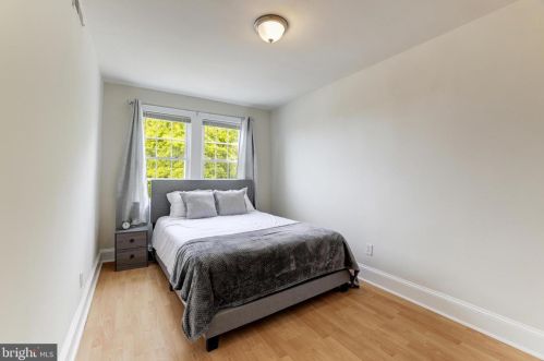 916 19 St, Washington DC 20002-4085 exterior