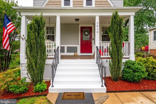 2813 Memorial St, Alexandria VA  22306-1743 exterior