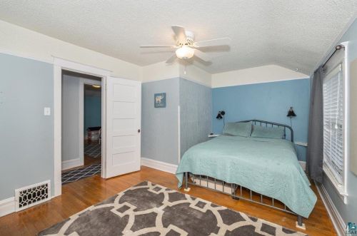 920 13 Ave, Duluth MN 55805-1641 exterior