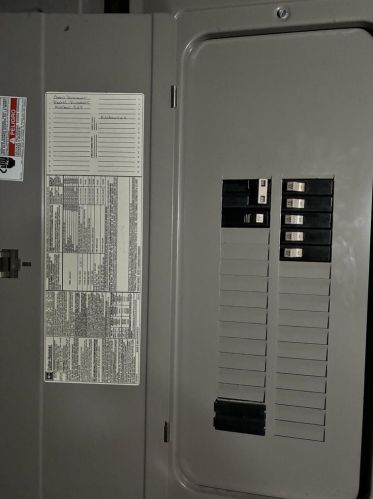 1142 Jenifer St, Madison WI 53703-3745 exterior