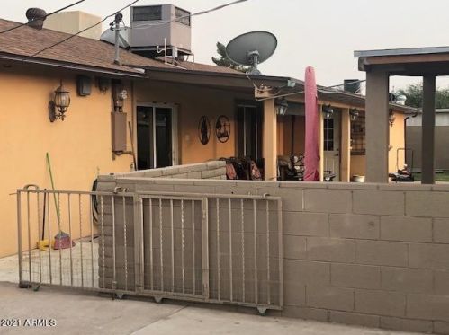 3038 40 Dr, Phoenix AZ 85051-3609 exterior