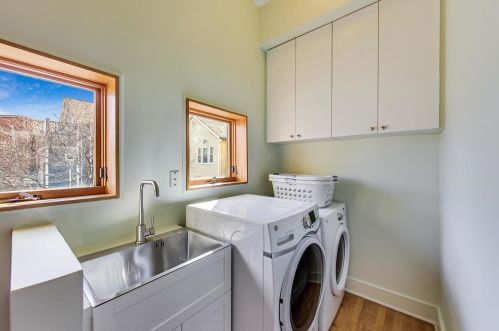 1453 Belden Ave, Chicago IL 60647-3220 exterior