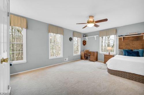 28 Chester Woods Dr, Chester NJ  07930-2828 exterior