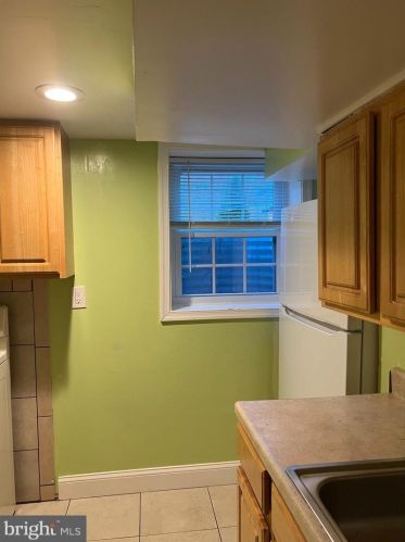 12115 Valleywood Dr, Silver Spring MD 20902-2239 exterior