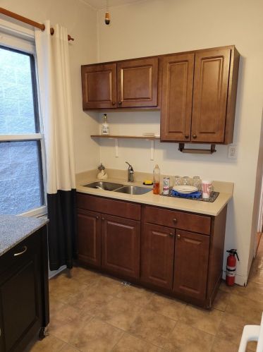 2112 Roscoe St, Chicago IL  60618-6383 exterior