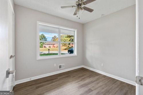 2050 Forrest Park Rd, Atlanta GA 30315-8637 exterior