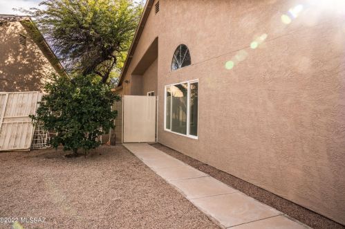 3086 Placita De Ln Roseta, Tucson AZ 85746-8368 exterior