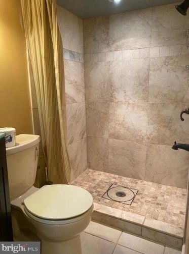 15 Pne St, Camden NJ 08103-3353 exterior