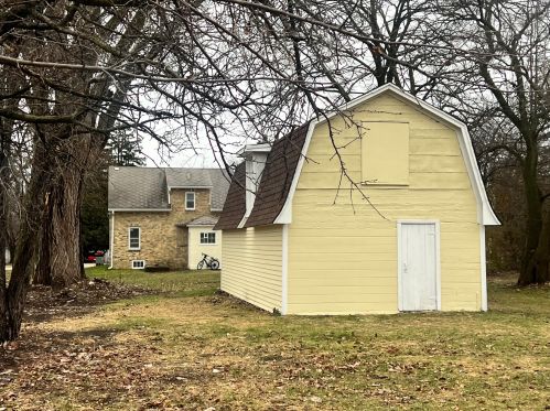 2340 90 St, Sturtevant WI 53177-1932 exterior