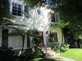 342 Detroit St, Los Angeles CA  90036-3402 exterior