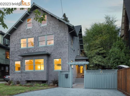 2643 Hillegass Ave, Berkeley CA 94704-3313 exterior