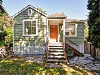 9756 3rd Ave, Seattle WA  98115-2016 exterior