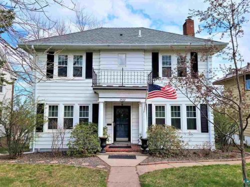 2922 2nd St, Duluth, MN 55812-1923