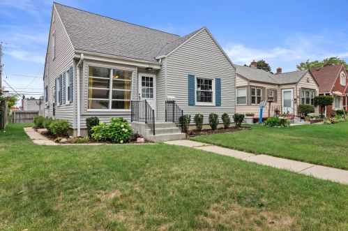 3219 26th St, Milwaukee WI  53215-4422 exterior