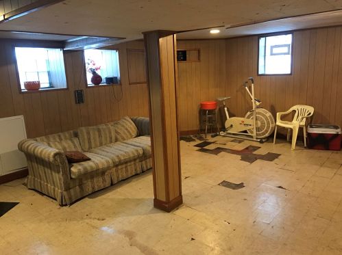 7826 Indiana Ave, Chicago IL 60619-2332 exterior