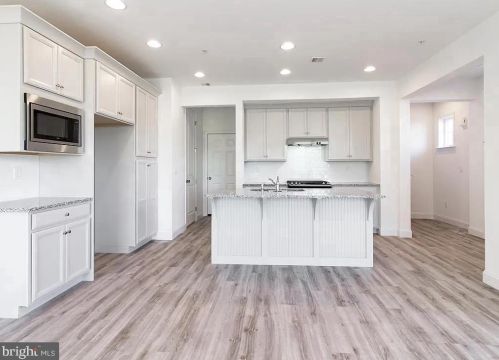 2202 Red Fox Dr, Hummelstown PA  17036 exterior