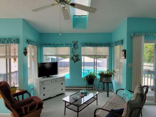 1849 Lawnel Ave, Meskegon MI 49441-3743 exterior