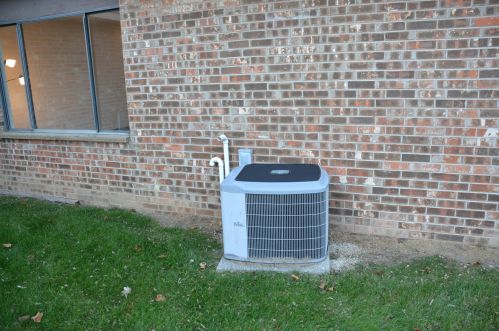 6267 Prt Ave, Milwaukee WI 53223-4120 exterior