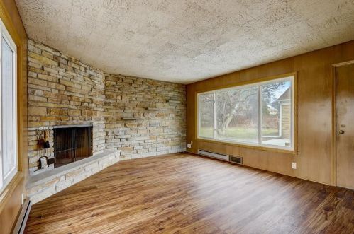 3160 Menomonee Riv Pkwy, Milwaukee WI 53222-3371 exterior