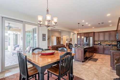 1186 Night Heron Dr, Green Valley AZ 85614-6014 exterior