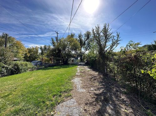 1915 Chestnut St, Withers Mill MO 63401-3811 exterior