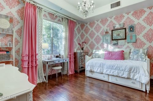 13841 Cyn Dr, Phoenix AZ 85016-2403 exterior