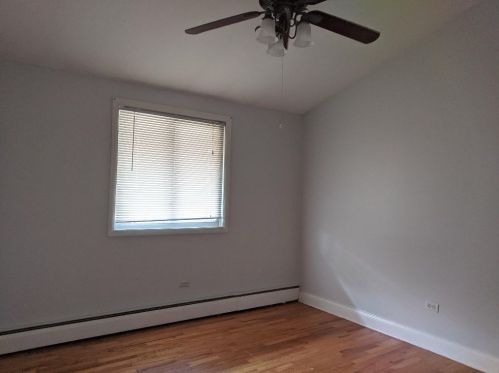 1626 Estes Ave, Chicago IL 60626-2582 exterior