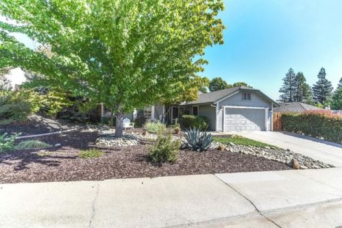 153 Bittercreek Dr, Folsom CA  95630-2363 exterior