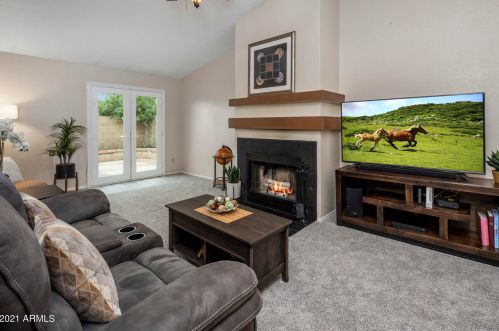 3473 Seneca Ct, Chandler, AZ 85224-6016