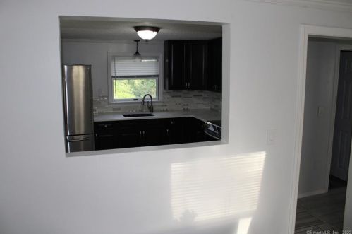 908 Plymouth St, Windsor CT 06095-3713 exterior