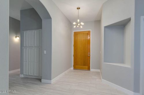 5060 Mcclelland Dr, Chandler AZ  85248-6040 exterior