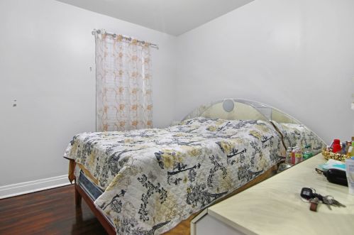 3756 Ridgeway Ave, Chicago IL 60659-1119 exterior