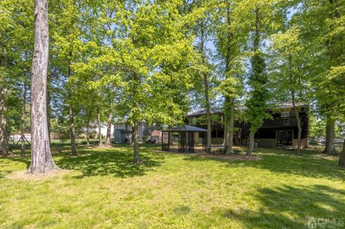 2350 Plainfield Ave, Piscataway NJ 08854-4045 exterior