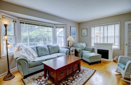 117 Marquette St, Madison WI 53704-5111 exterior