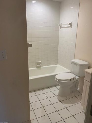 470 14 Ave, Naples FL 34120-5600 exterior