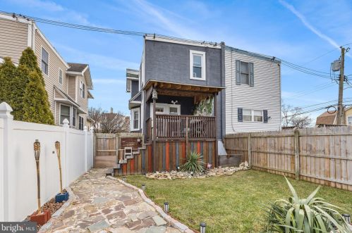 102 Wl Ave, Manor PA 19036-1303 exterior