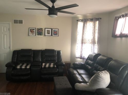 110 Mt Pleasant Ave, Town Center NJ 07052-4843 exterior