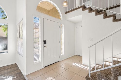 7209 Avenida Del Nopal, Tucson AZ  85746-7954 exterior