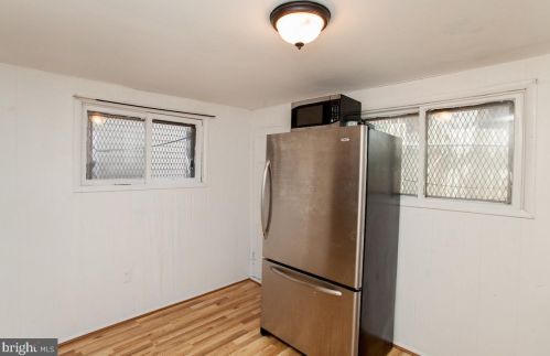 3358 Front St, Philadelphia PA 19106-3001 exterior