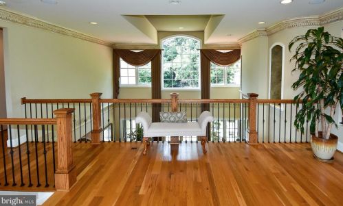 11300 Glen Rd, Rockville MD 20854-1849 exterior