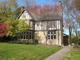 145 19th St, Canton, OH 44709-3846