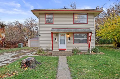 5701 61st St, Milwaukee, WI 53218-2032
