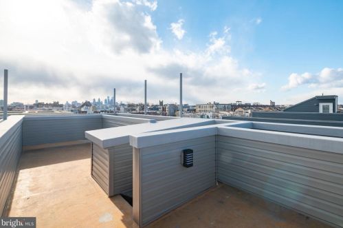 2620 Hagert St, Philadelphia PA 19125-1617 exterior