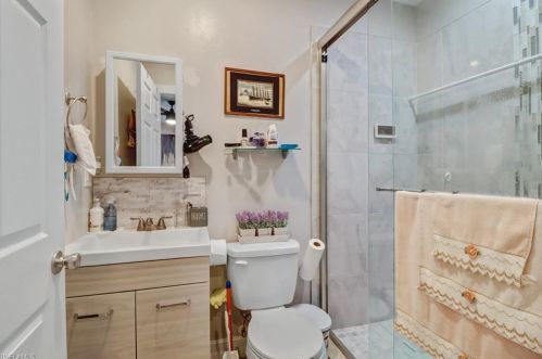 5131 31 Pl, Naples FL 34116-8138 exterior